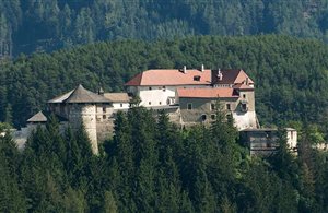 Burgen und Schlösser in der Ferienregion Gitschberg - Jochtal