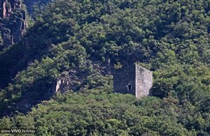 Rovine della Torre Kröll a Gargazzone nell'area di Merano e di dintorni