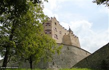 Castello di Brunico presso Plan de Corones