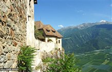 Vista panoramica dal Castel Juval