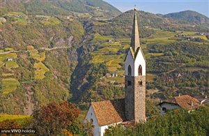 Pfarrkirche in Karneid im Eggental