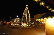 Christbaum am Brixner Weihnachtsmarkt