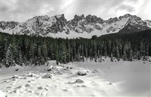 Lago di Carezza in inverno - Alto Adige