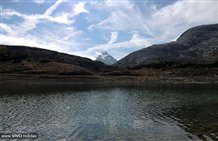 Lago di Limo e le montagne intorno in Alto Adige