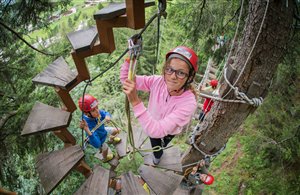 Percorso ad alta fune presso Ortisei