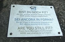 Warnhinweis am Klettersteig Hoachwool