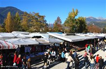 Bancarelle al Mercato di Stegona