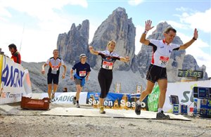 Zieleinlauf beim Südtirol Drei Zinnen Alpine Run