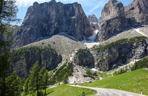 Tour in moto nell'area vacanze Val d'Ega