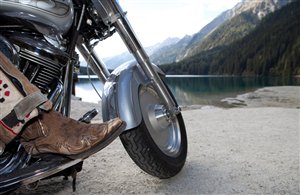 Motorrad am Antholzer See