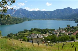 Blick auf den Caldonazzosee im Trentino