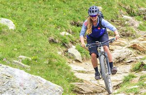 Tour in mountain bike sotto le Odle