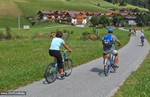 Pista ciclabile a Prato alla Drava in Val Pusteria