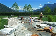 Kinderbecken im Naturbad Gargazon