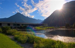 Naturbadeteich in Sand in Taufers im Tauferer Ahrntal