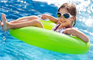 Nuotare nell'area vacanze Alpe di Siusi