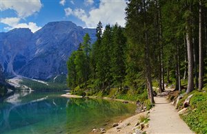 Umrundung Pragser Wildsee