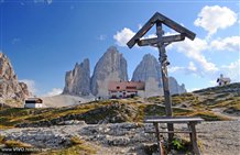 Blick auf die Drei Zinnen im Sommer