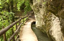Sentiero della roggia di Marlengo nelle vicinanze di Merano