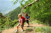 Wandern am Meraner Höhenweg in Südtirol