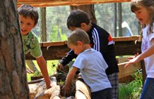 Spiel und Spaß für Kinder im Naturerlebnispfad