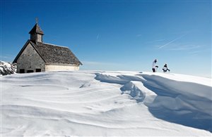 Winterlandschaft im Skigebiet Meran 2000 im Meraner Land