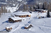 Vista sulla Croda Rossa nell'area sciistica Dolomiti di Sesto