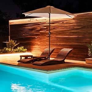 Nuotare all’alba e sotto le stelle