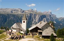 Wallfahrtskirche Heiligkreuz in Badia im Gadertal