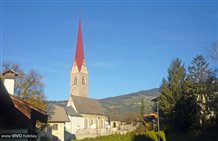 Chiesa parrocchiale di Sciaves nell'area vacanze della Valle Isarco