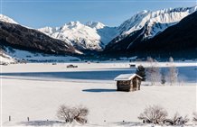 Paesaggio invernale in Val di Vizze nella Valle Isarco