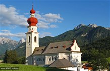 Pfarrkirche "Hl. Stephanus" in Niederdorf