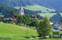 Pfarrkirche zum hl. Nikolaus in Wahlen