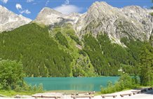 Lago di Anterselva nell'area vacanze Plan de Corones