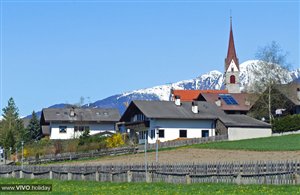 Vista sulla località Falzes in Alto Adgie