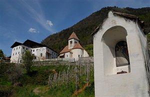 Vista su San Pietro presso Tirolo