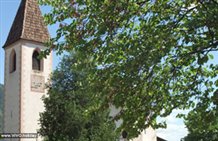 Kirche im Dorfzentrum von Gargazon