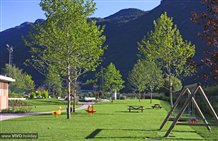 Piscina naturale a Gargazzone nei pressi di Merano