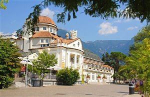 Kurhaus im Urlaubsort Meran