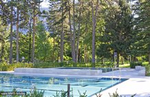 Schwimmbad in Nals im Meraner Land