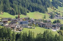 Vista sulla chiesa parrocchiale di Sant'Agnese a Lappago