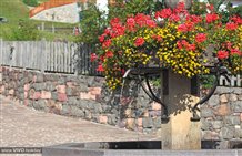 Fontana nella piazza di Proves nella Val d'Ultimo - Alta Val di Non