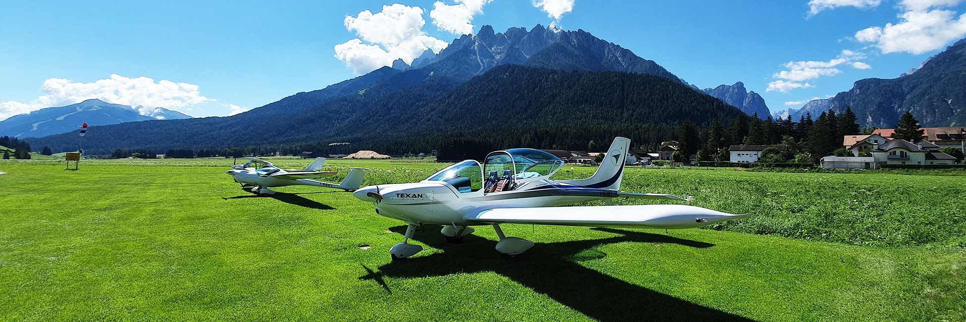 Rundflug über den Dolomiten